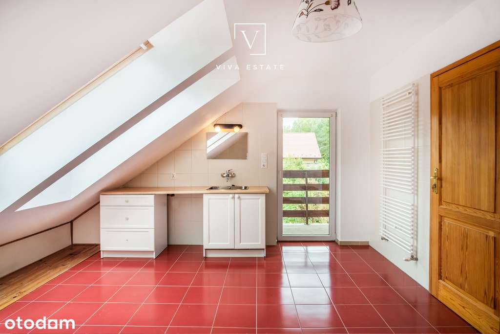 Rodzinny dom w otoczeniu zieleni-12