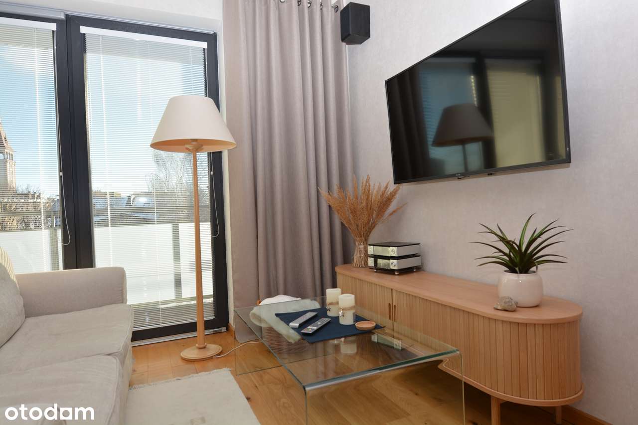 Apartament z widokiem na morze | Vento Apartamenty | duży balkon-3