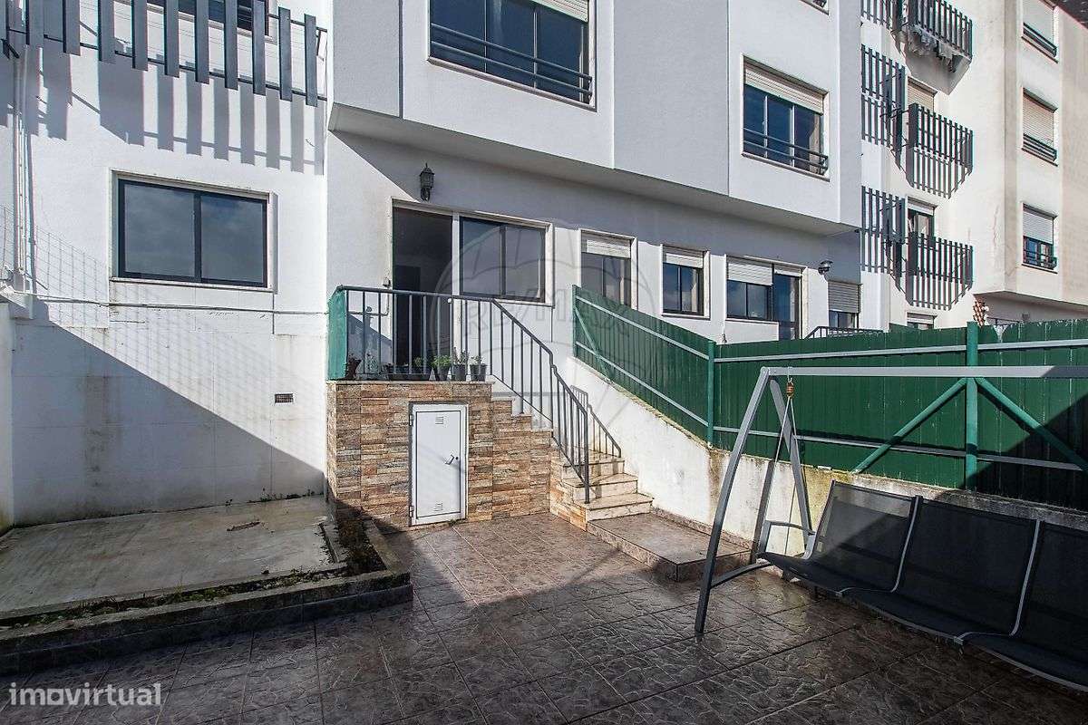 Apartamento T2 Duplex c/ terraço-20