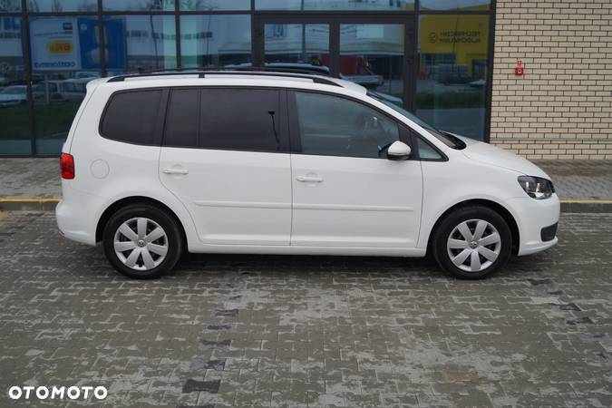 Volkswagen Touran - 23