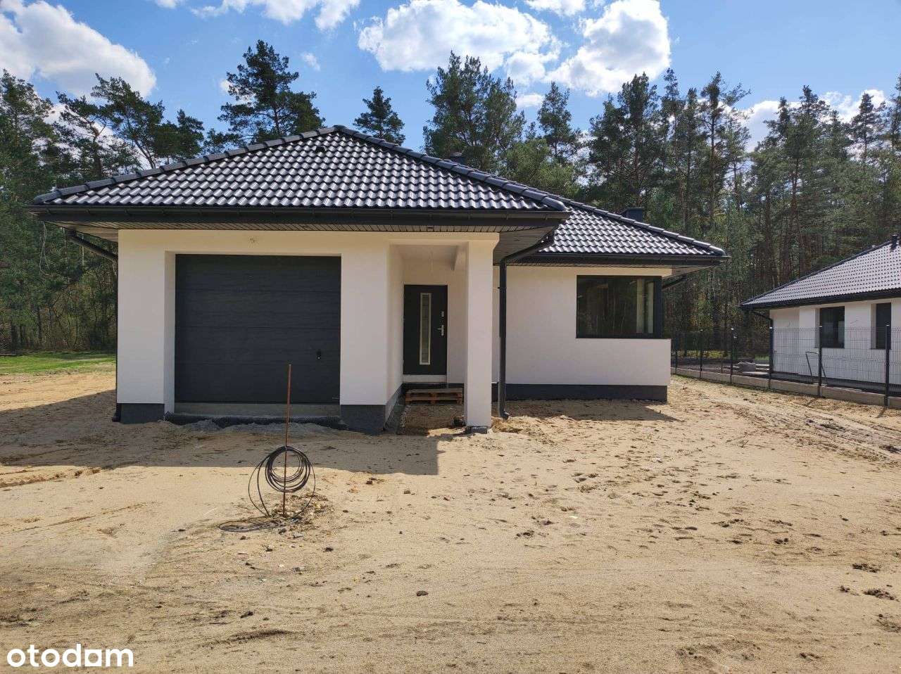 Dom w sąsiedztwie lasu. Cisza i spokój-15