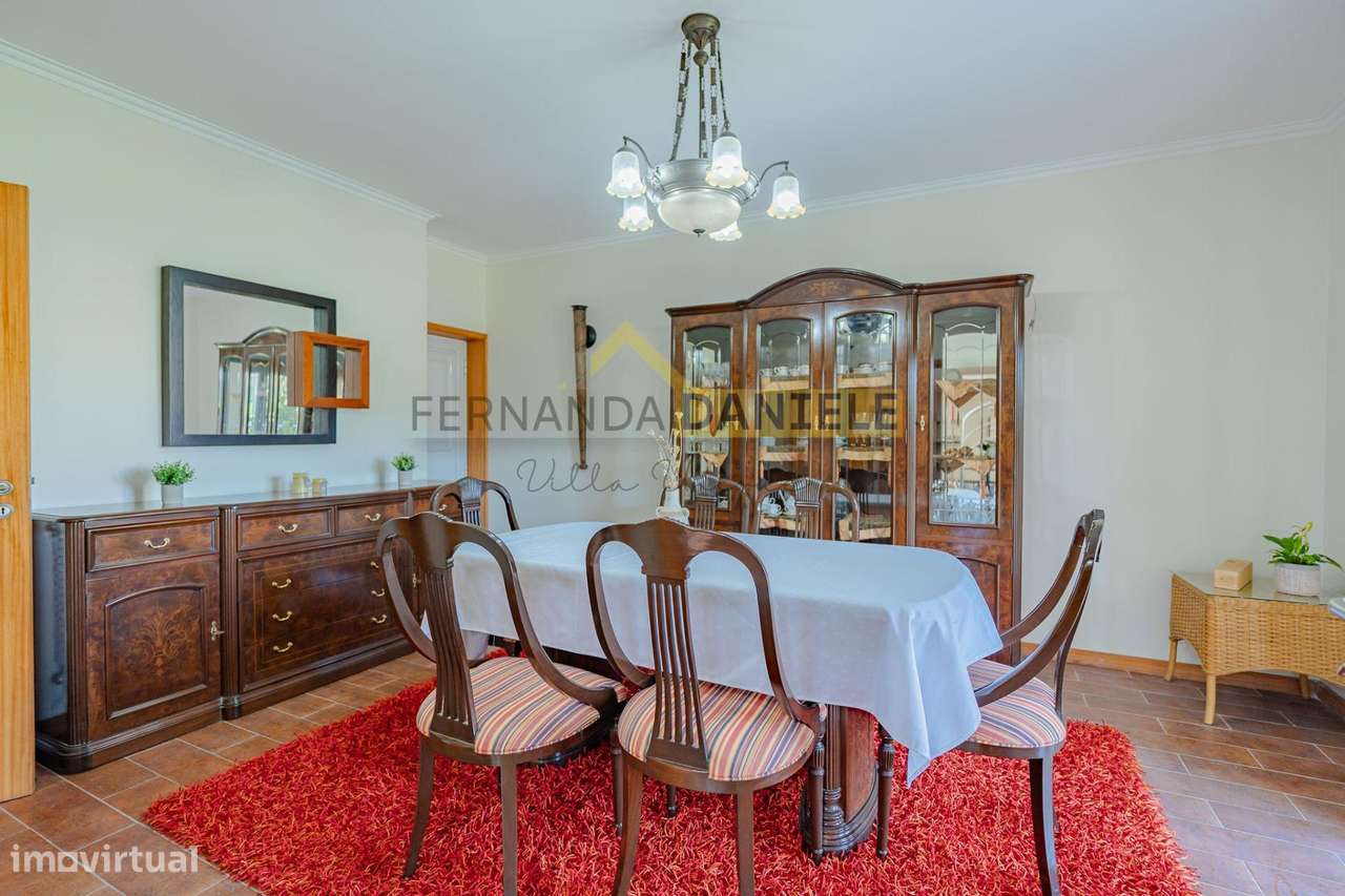 Moradia em Travanca com 3 suítes e 1425m2 de terreno-19