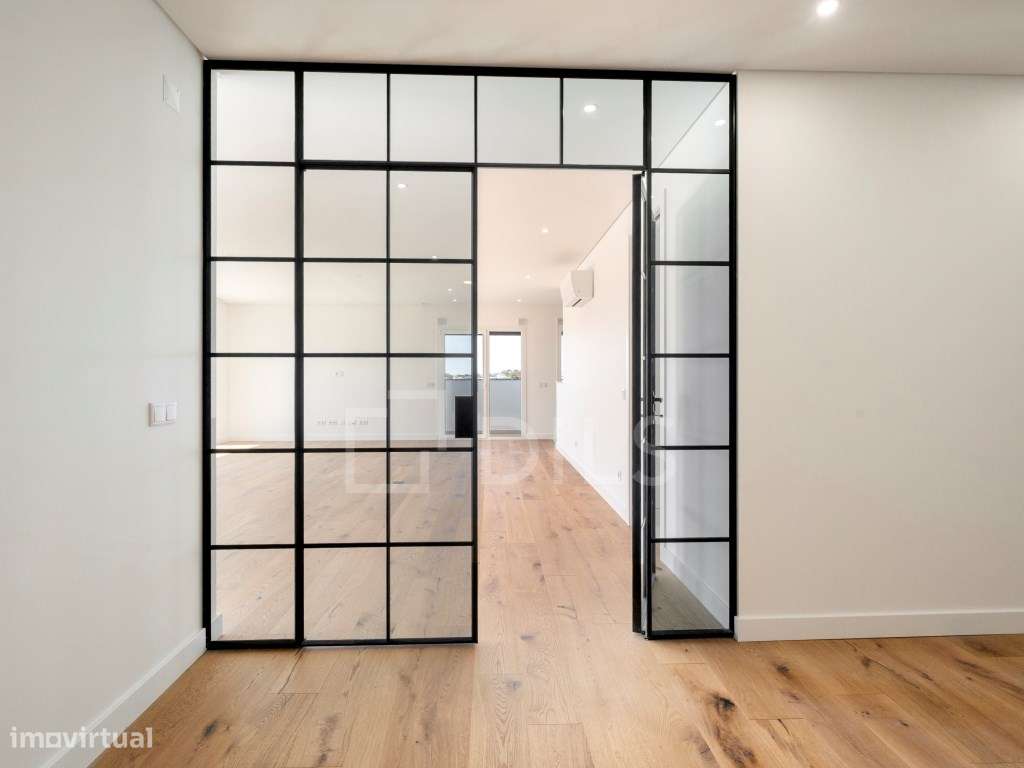 Penthouse T3 duplex com terraço em Almada - Grande imagem: 4/50