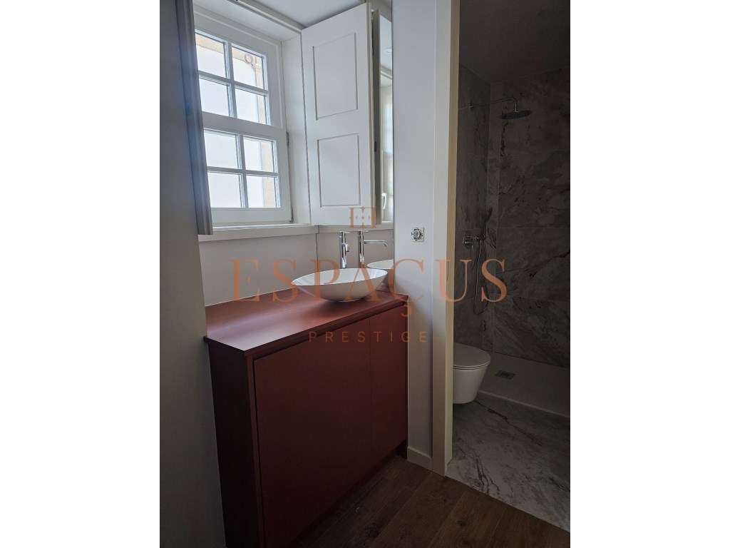 Apartamento T1+1 no coração da cidade-8