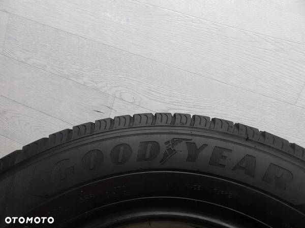 Opona letnia Goodyear EfficientGrip Cargo 215/65/16C 109/107T - 3