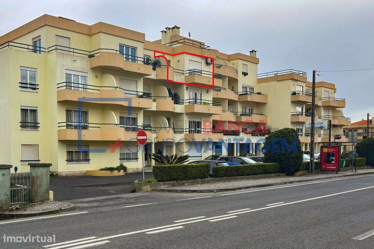 Apart T2 Para Renovar Com Garagem De 22M Malveira
