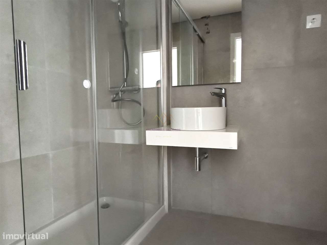 Penthouse T5 com varandas, 2 Garagens Box e Arrecadação, em Empreendim-18