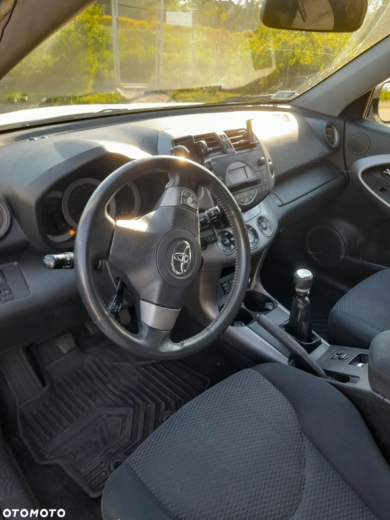 Toyota RAV4 - 7