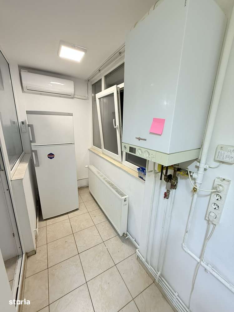 De inchiriat, pozitie excelenta, Podul de Piatra-5