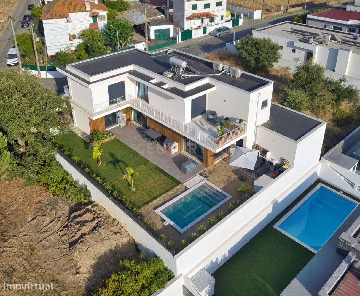 Moradia Prime Contemporânea T4 + Piscina Agua Salgada - Localização TO - Grande imagem: 4/60