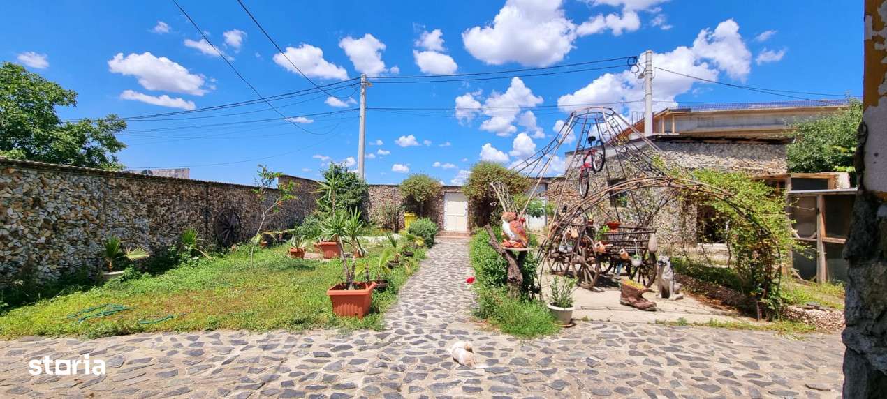 Casa parter cu teren de 1400 mp in Bariera Valcii aproape de drumul ex - Imagine principală: 4/19