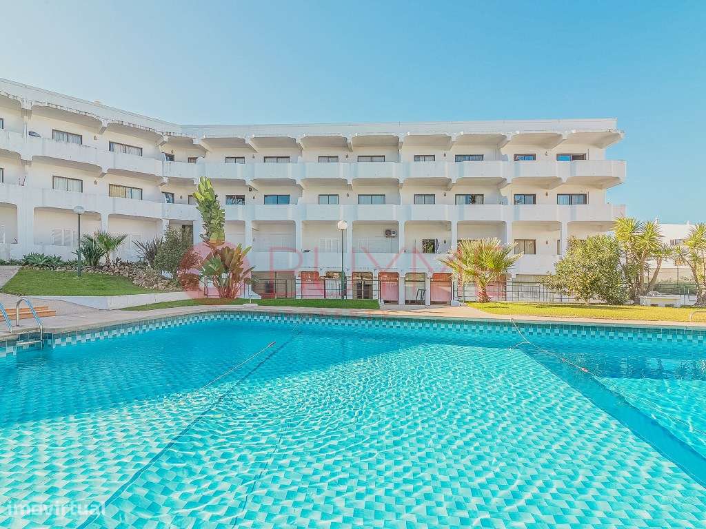 Apartamento T1 com Piscina e Vista Jardim em Vilamoura-15