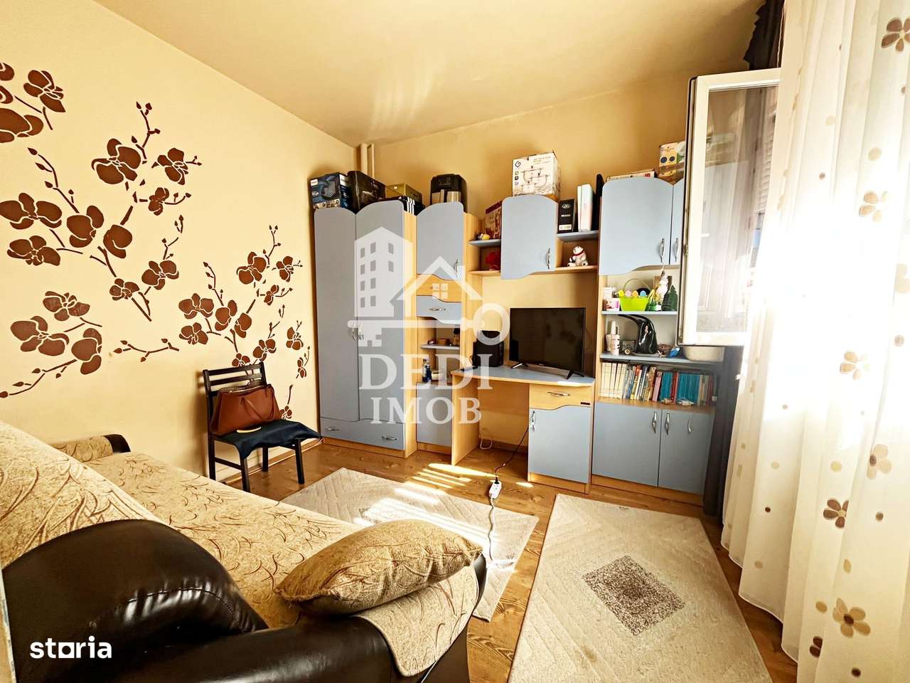 Apartament 2 camere de vanzare in zona Rogerius, Oradea-1