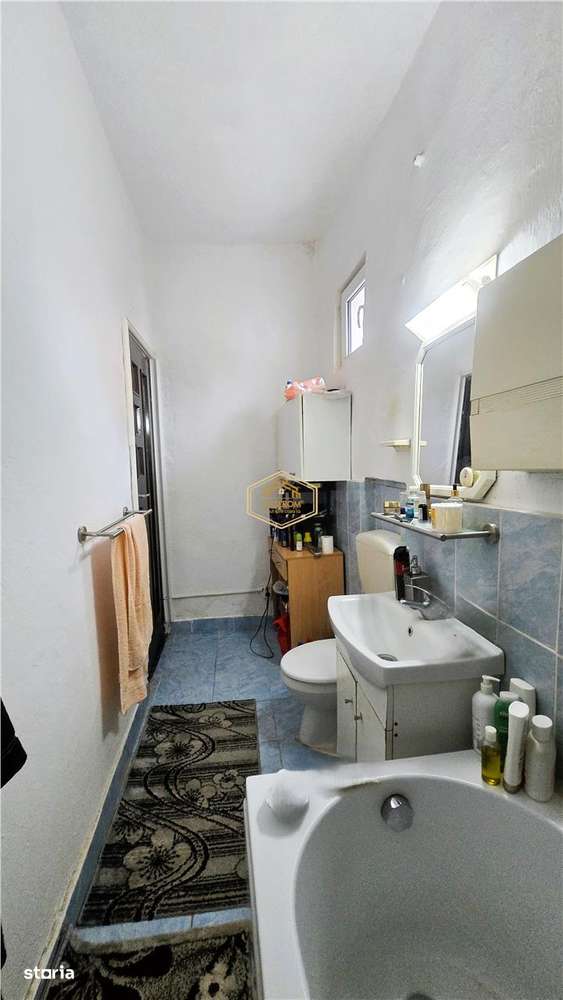 VIDEO | Casa cu 4 camere, terasa si dublu acces | Soarelui, langa Unio-10