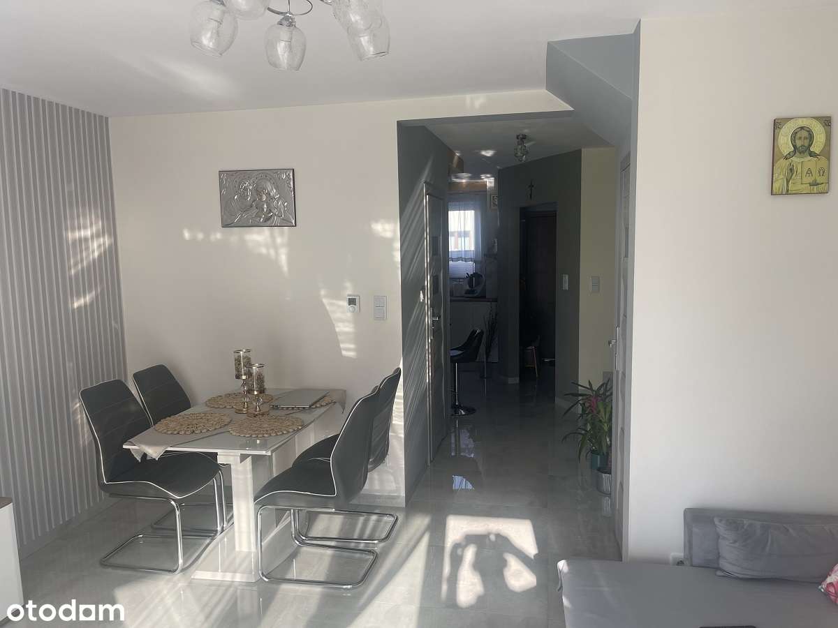 Dom 94m +ogrodek+2parkingi ,wykończone/światłowód - Pełny obrazek: 1/18