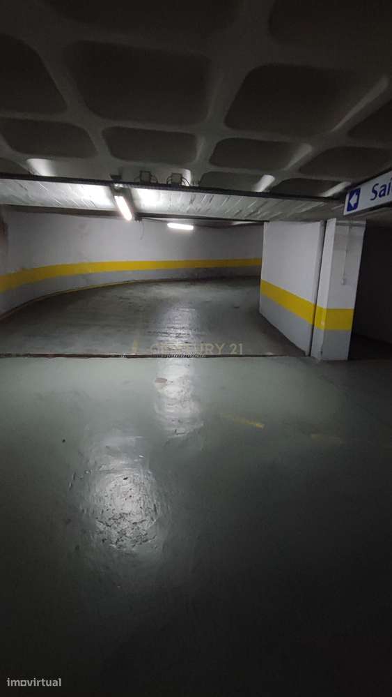 Espaço de Estacionamento em Alvalade, Lisboa-8