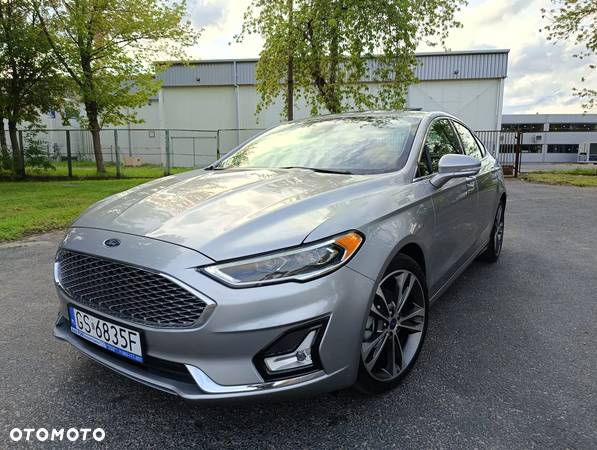 Ford Mondeo 2.0 EcoBoost Titanium - 1