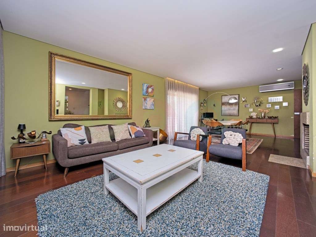 Moradia T3 em Vale S. Cosme- Piscina e jardim privativo-16