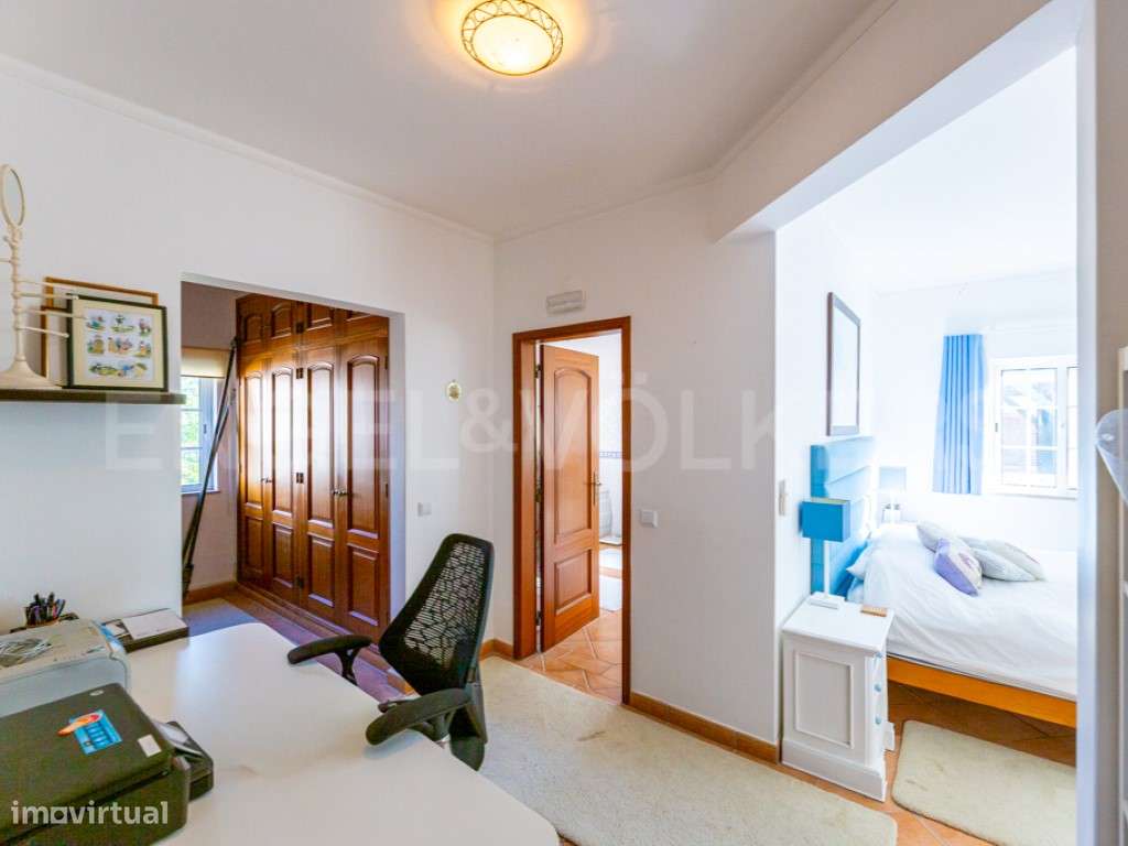 Moradia T3 com Piscina em São Brás de Alportel-24