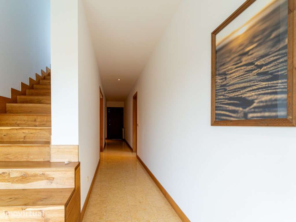 Fantástica moradia situada em Venda Nova- São Martinho do Porto-27