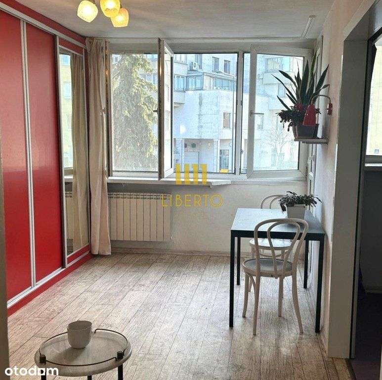 Ciche i jasne 2 pokoje z loggią na Muranowie-1