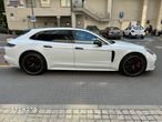 Porsche Panamera Turbo Sport Turismo - 2