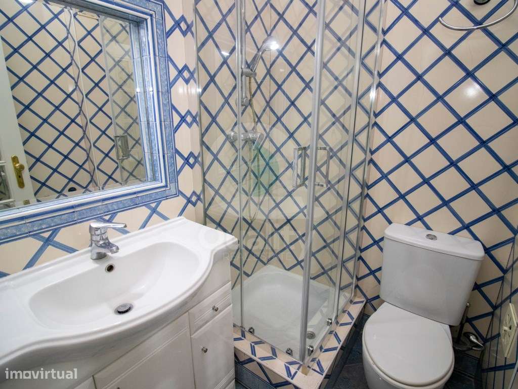 Excelente Apartamento T2 - Baixa da Banheira-10
