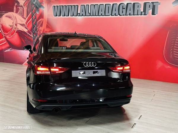 Audi A3 Limousine 1.0 TFSI Design - 4