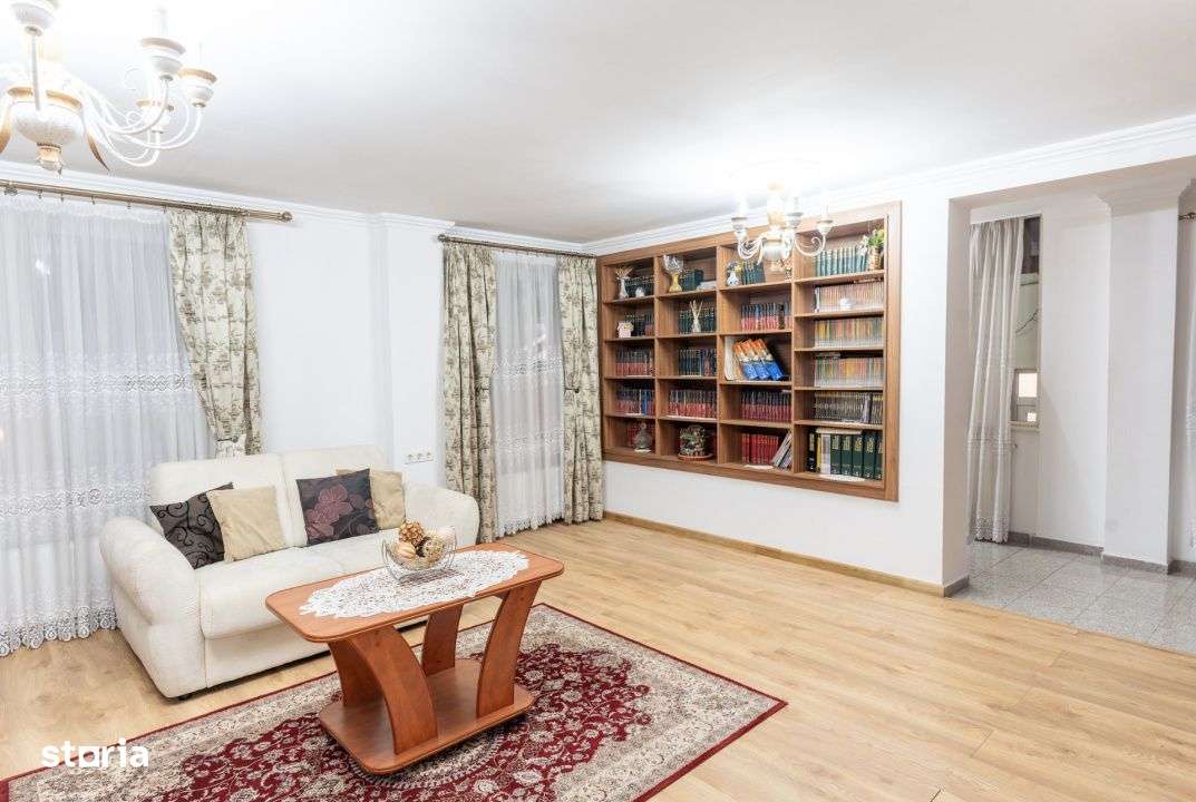 Pensiune Turistica cu Sala de Mese + Casa de Locuit in Cristesti-9