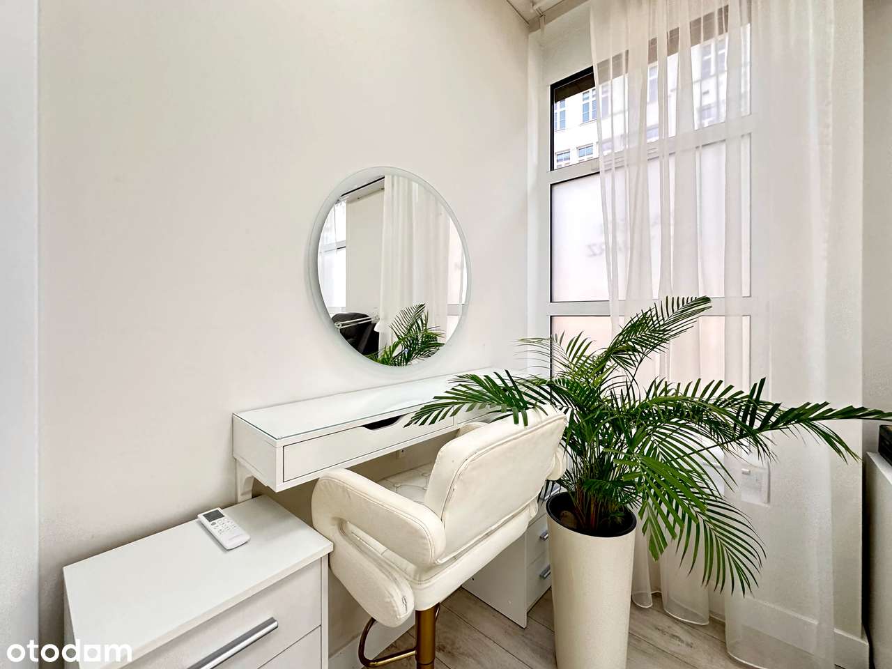 Biznes beauty „pod klucz” | stała baza klientek | niski czynsz-7