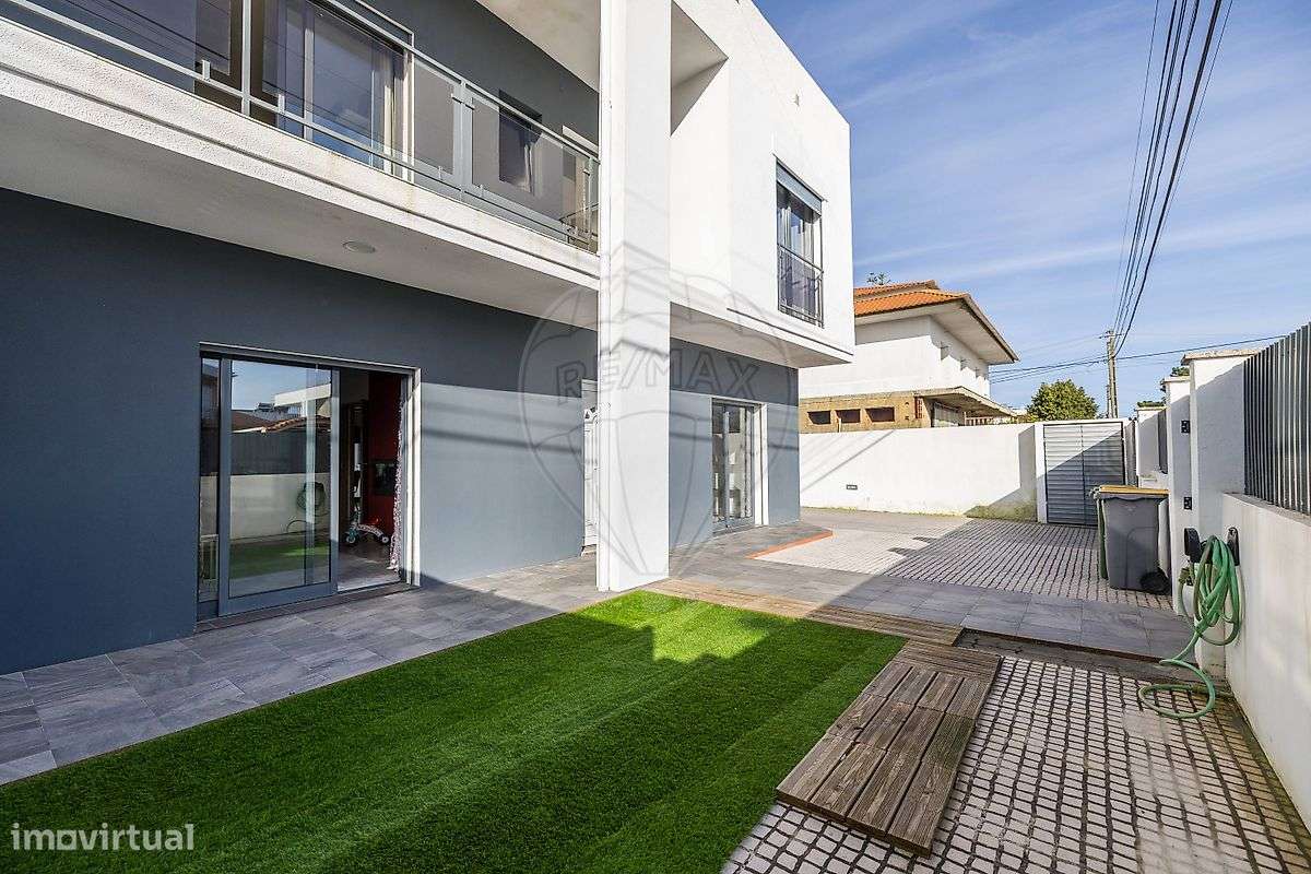 Moradia T5 para venda-34