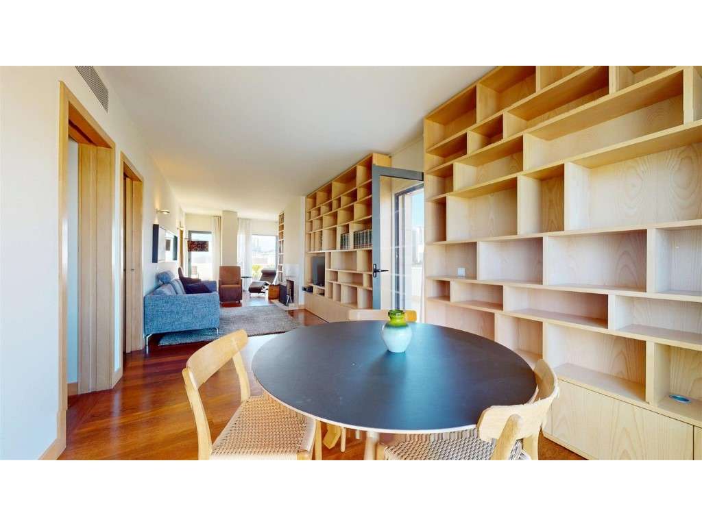 Apartamento Duplex T3+1 Terraço - Grande imagem: 4/29