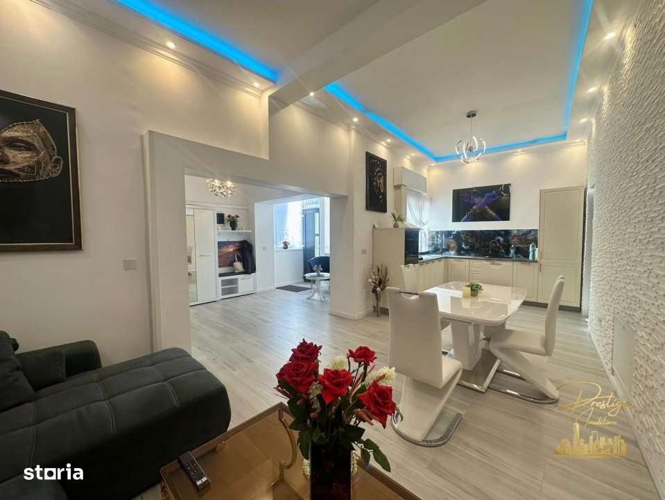 Apartament spectaculos cu 3 camere in zona Ultracentrala - Oradea - Imagine principală: 2/19