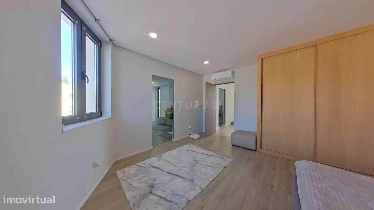 Moradia T3+1 com Amplas Áreas Exteriores | Rio Tinto-27