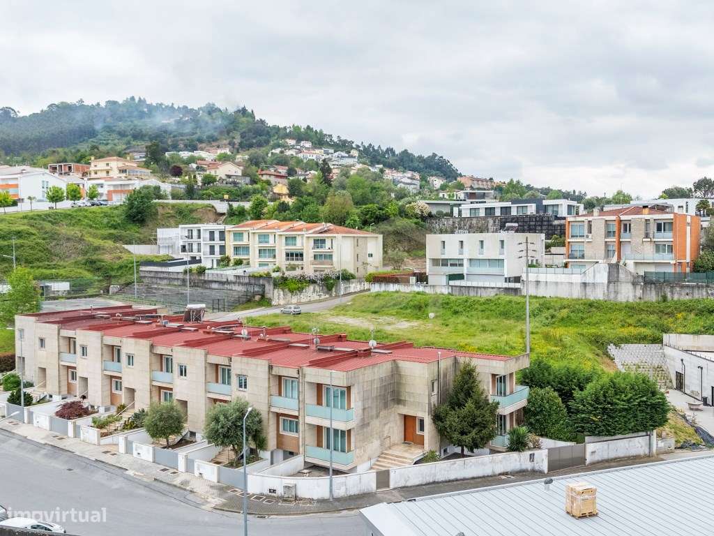 Moradia Gaveto T3 em Braga-57