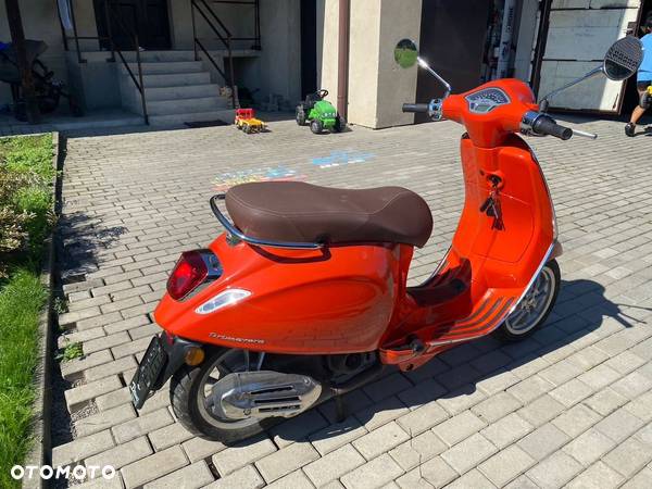 Vespa Primavera - 4