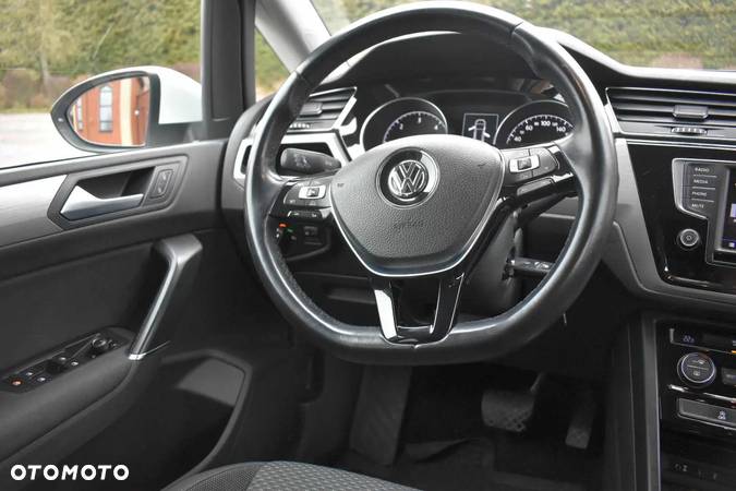 Volkswagen Touran 2.0 TDI BMT Comfortline DSG - 8