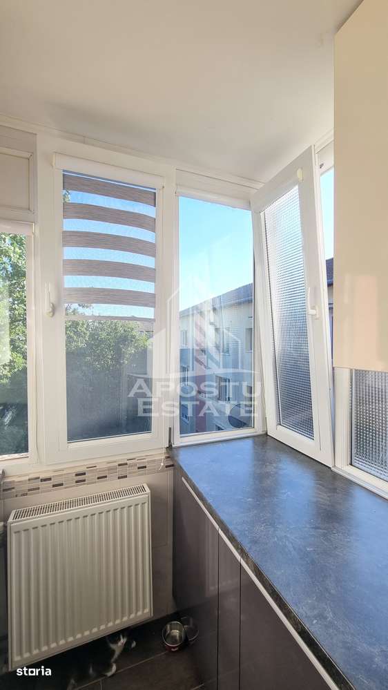 Apartament 3 camere, decomandat, centrala proprie, zona Lipovei - Imagine principală: 5/10