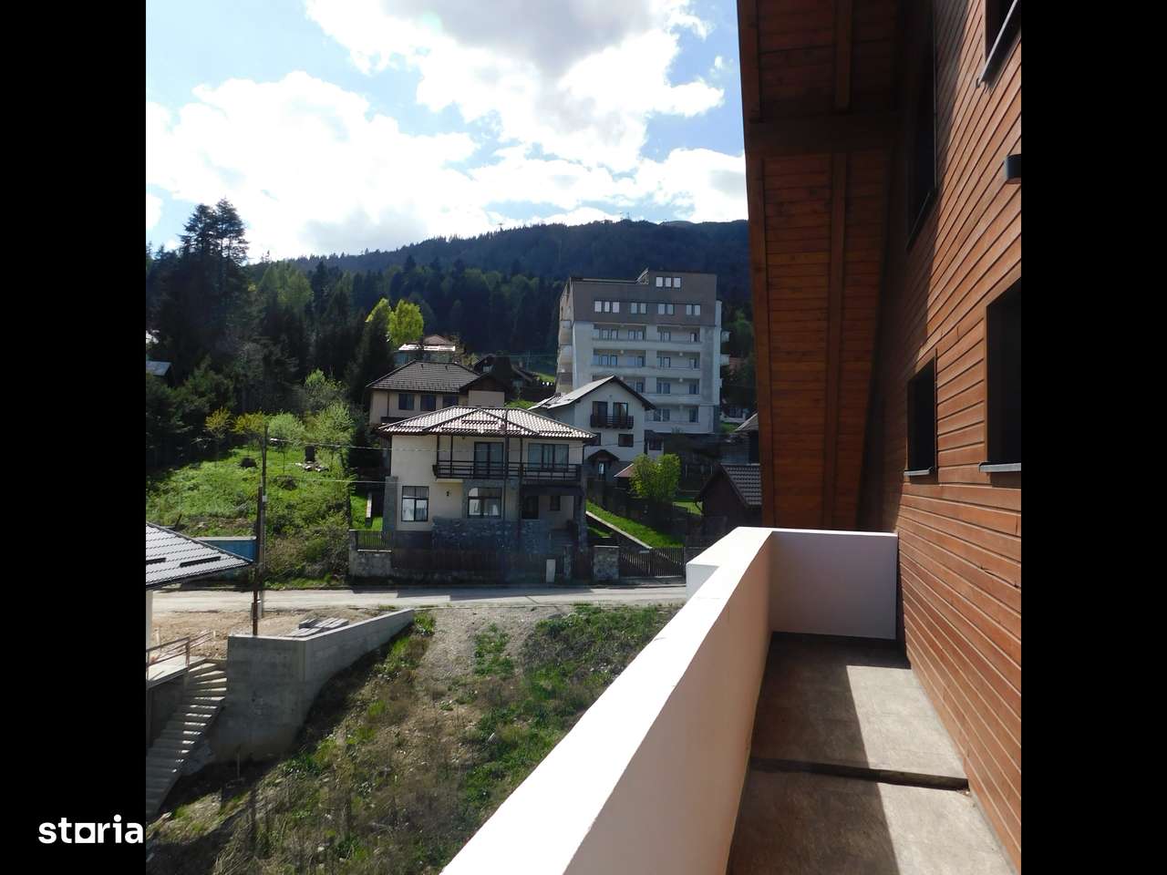 Apartament cu balcon și vedere urbană în centru - Imagine principală: 5/5