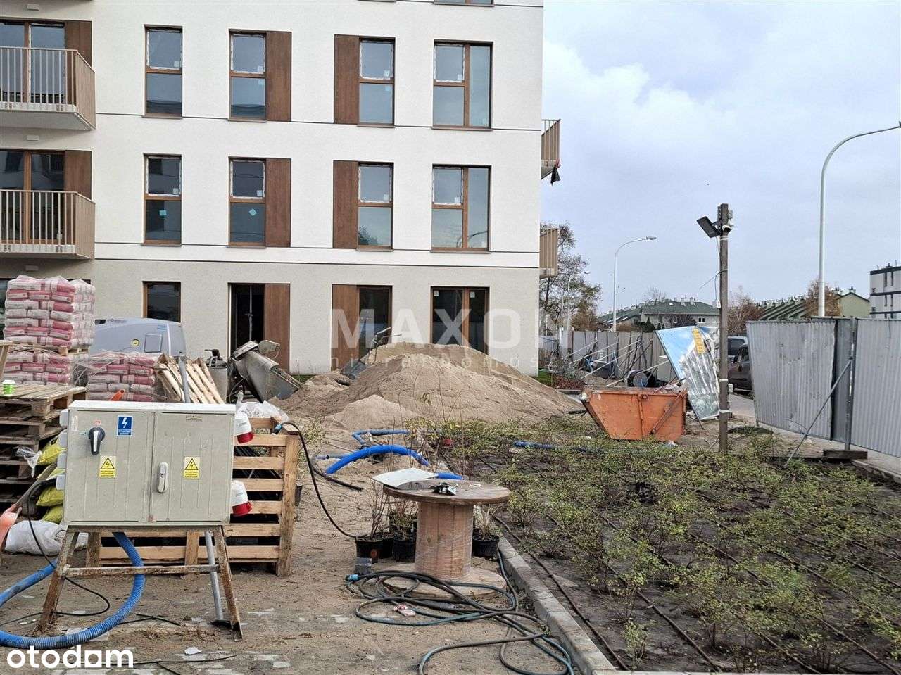 Julianów - 3 pokoje w spokojnej okolicy-6