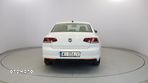 Volkswagen Passat 1.5 TSI EVO Business - 14