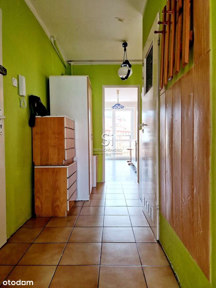 Na sprzedaż 2 pokoje, duży balkon, oddzielna kuchn-10