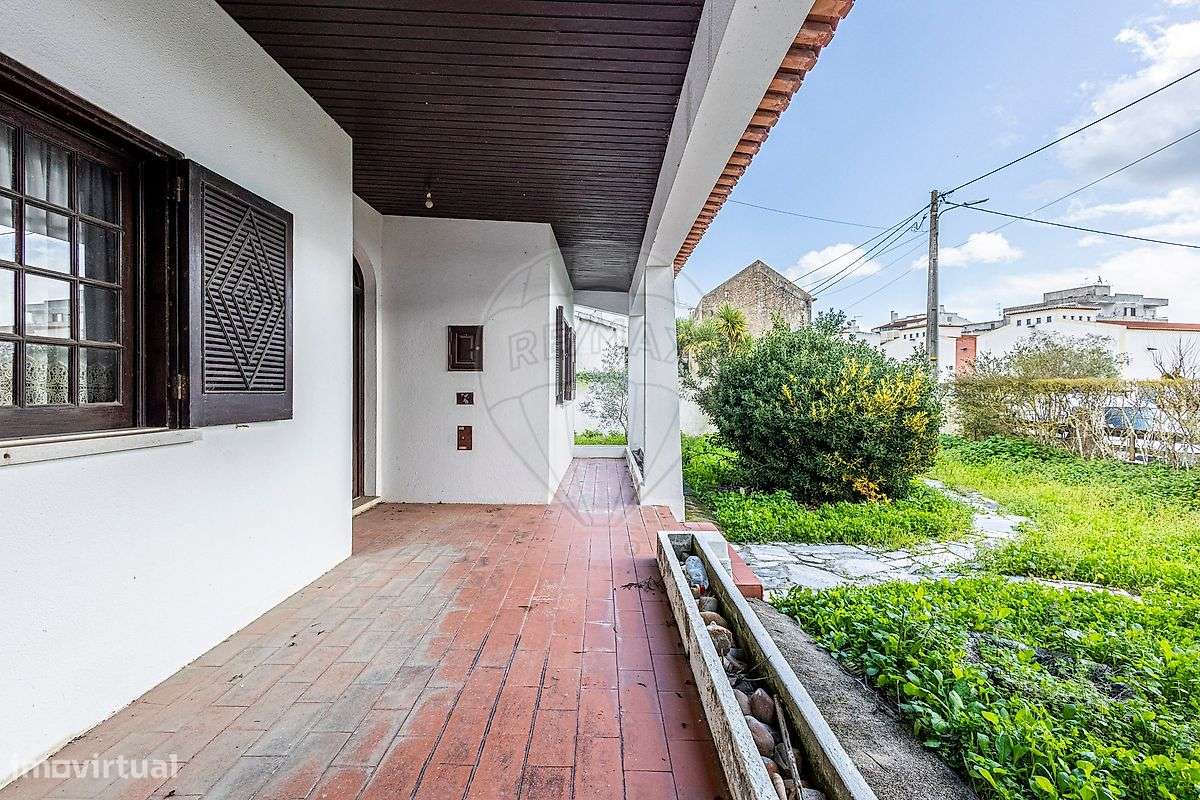 Moradia T4 para venda-8