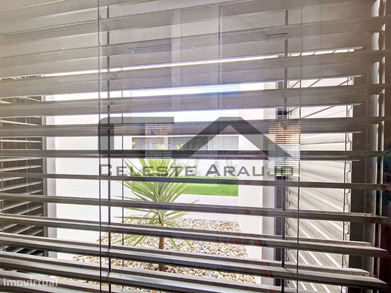 Moradia T4+1 Térrea, com piscina, Rio Meão-24