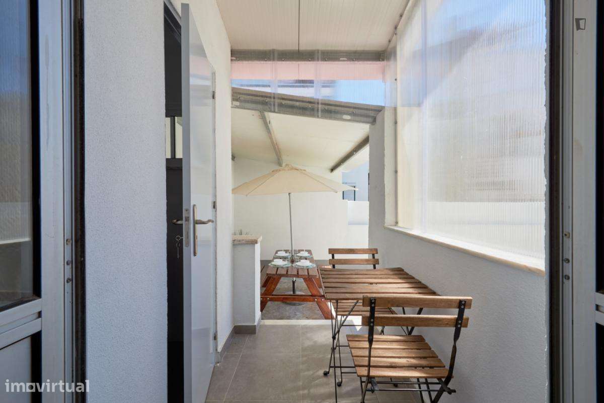 Quarto - localizado em Penha de França Lisbon - Grande imagem: 5/10