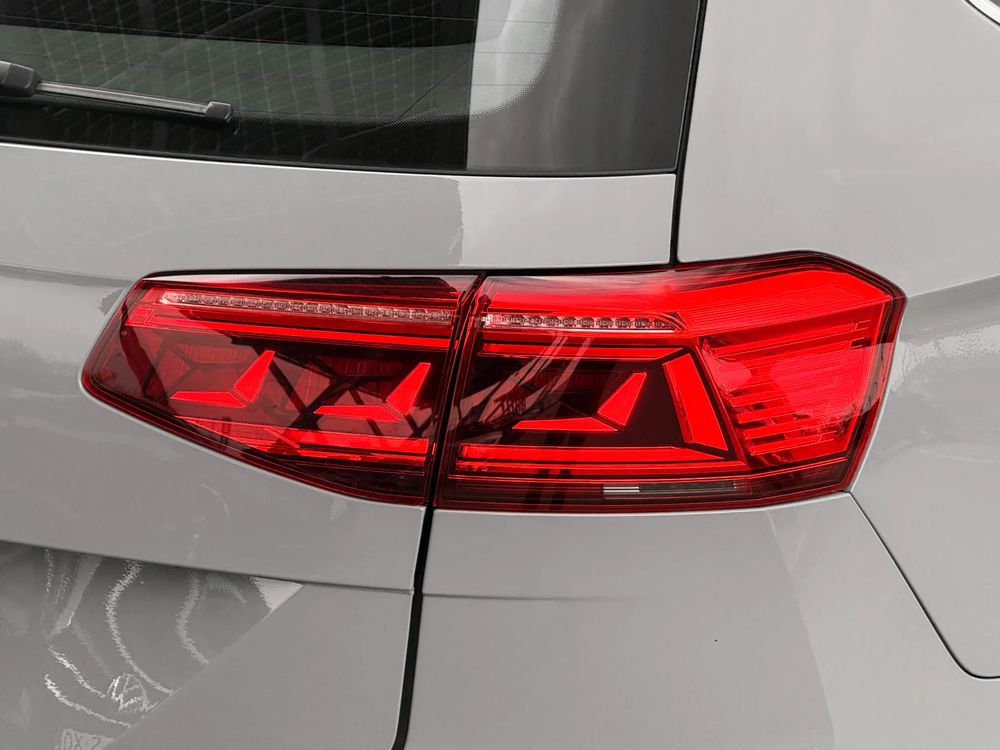 Volkswagen Passat 1.5 TSI Opf DSG Business 150 KM — zdjęcie 5