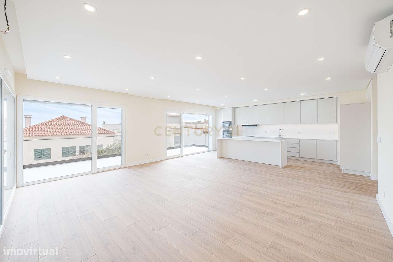 Moradia T4+1 Contemporânea com Piscina-4