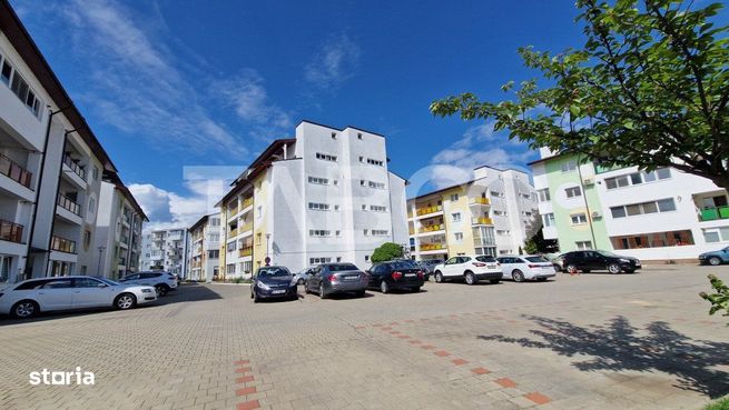 Apartament de vanzare 3 camere cu balcon si parcare Liviu Ciulei