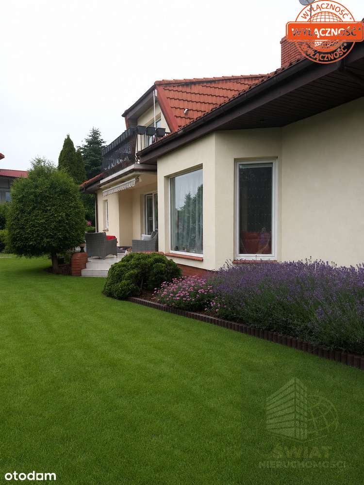 Mierzyn dom wolnostojący 285 m2 na działce 680 m2.