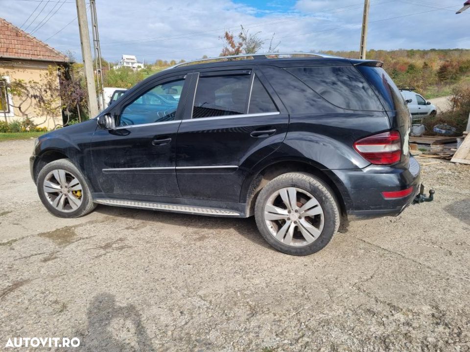 jante mercedes ml w164 r20 cu cauciucuri vara in stare buna 275/45/20 - 1